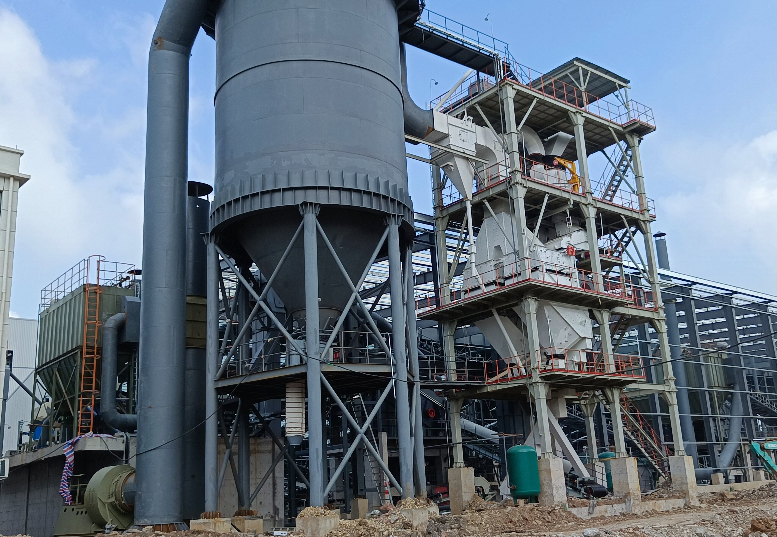 干法革新 砂筑未來——干法制砂樓，引領砂石產業(yè)綠色智能新征程